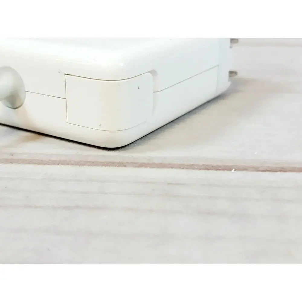 Apple Authentic 85 W MagSafe 1 Power Adapter Charger A1343 MACBOOK L connector